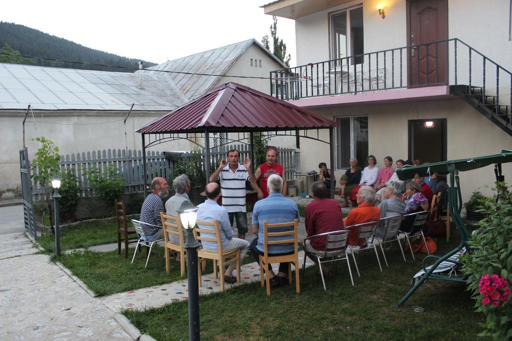 House In Mestia Buitenkant foto