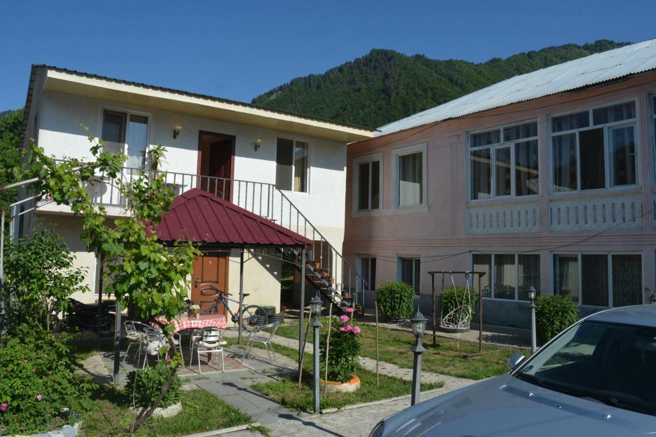 House In Mestia Buitenkant foto